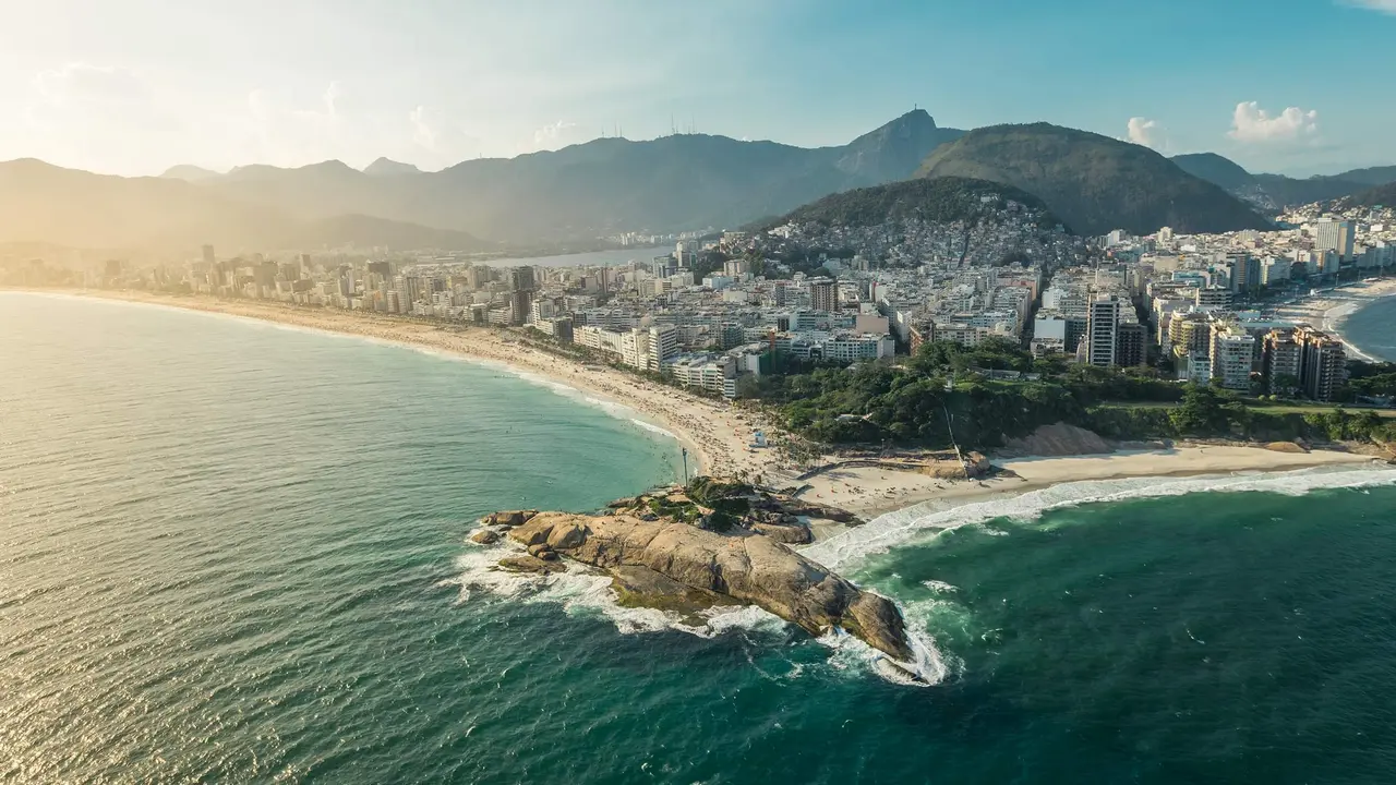 Surf, hist&oacute;ria e p&ocirc;r do sol
