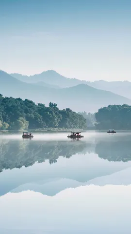 水墨西湖