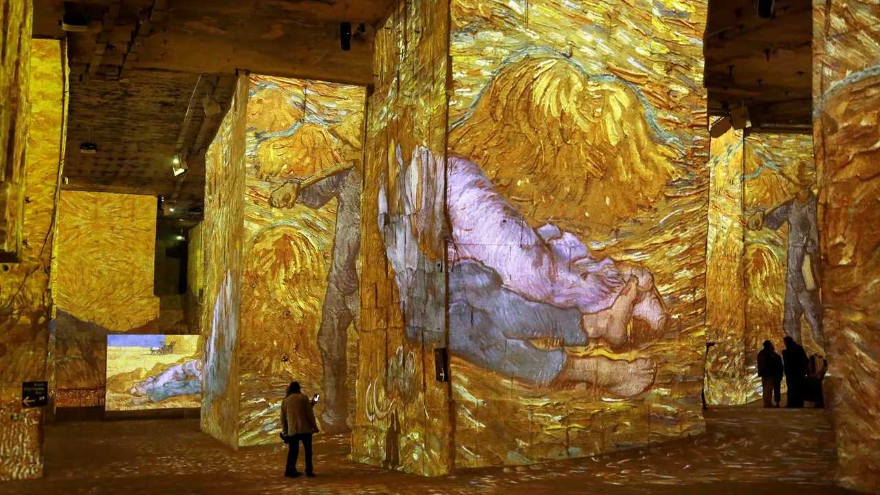 Stepping inside the living canvas
