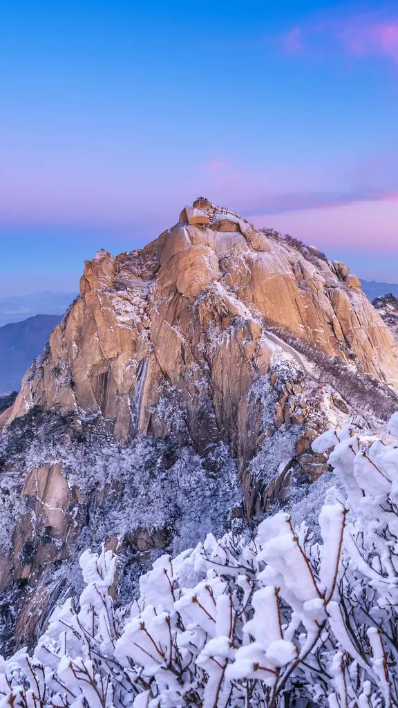 Toccando il cielo con un... picco!