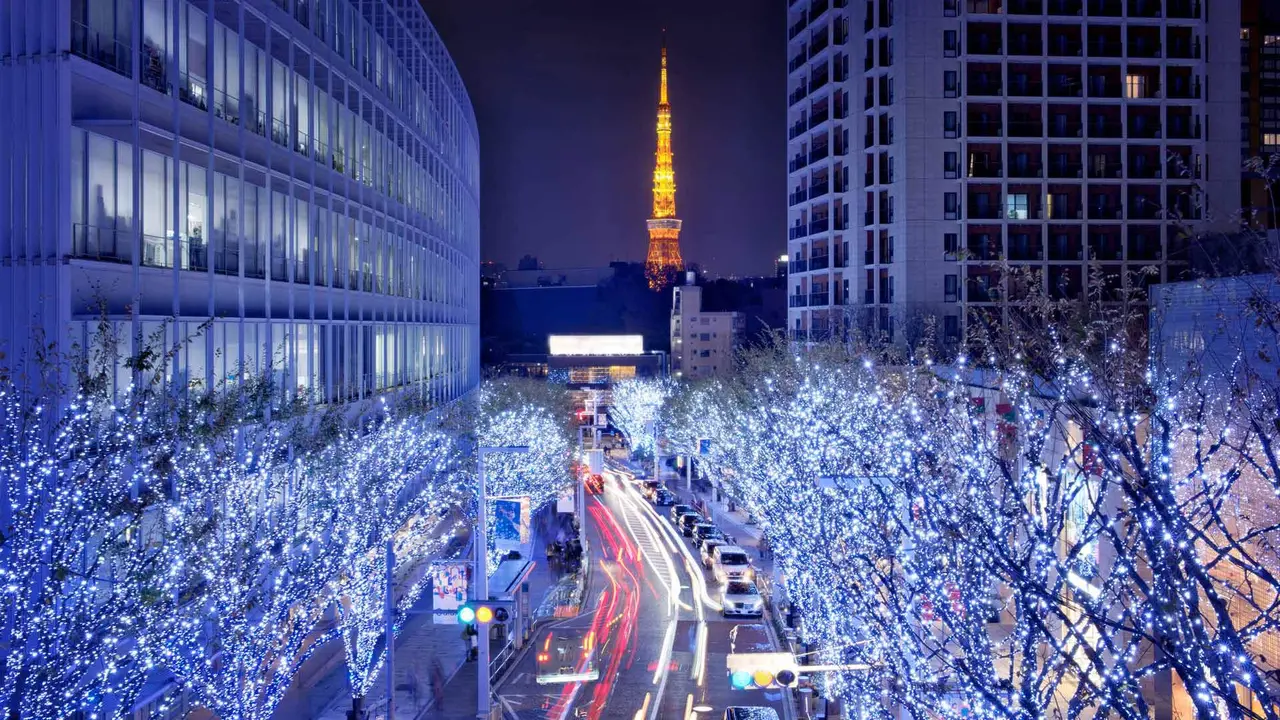 今日は東京タワー完工の日