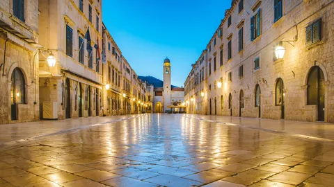 Explore King's Landing
