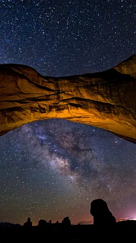Portale verso l'Infinito