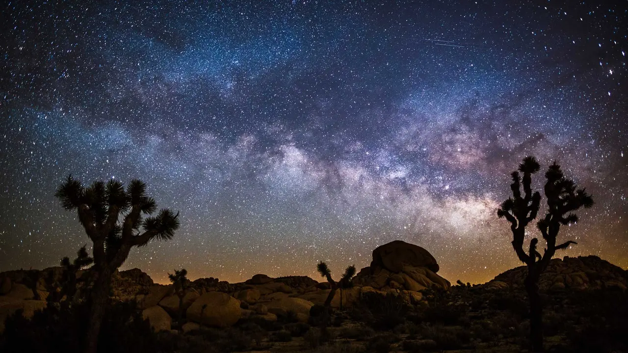 沙漠上空的星海