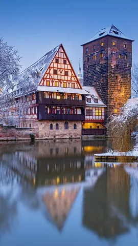 佩格尼茨河上的葡萄酒窖，德国纽伦堡