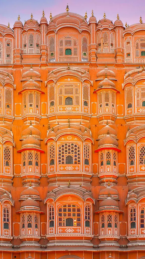 朝向世界的皇家窗口