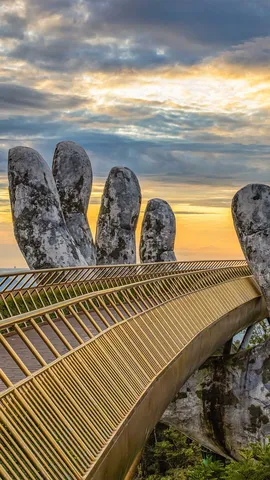 Auf H&auml;nden getragen