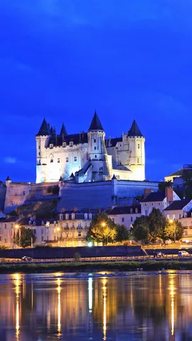 Cr&eacute;puscule royal sur les bords de Loire