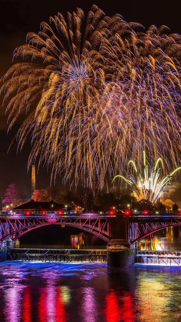 A night that never fizzles out