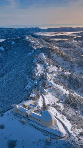 汉密尔顿山顶的利克天文台，美国加利福尼亚州