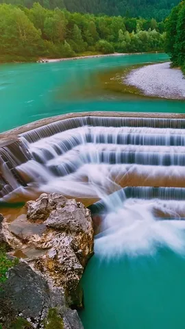 东阿尔高县的自然奇观