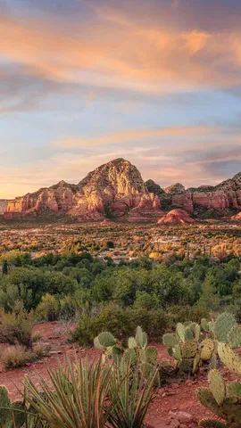 夕焼けに染まるセドナ