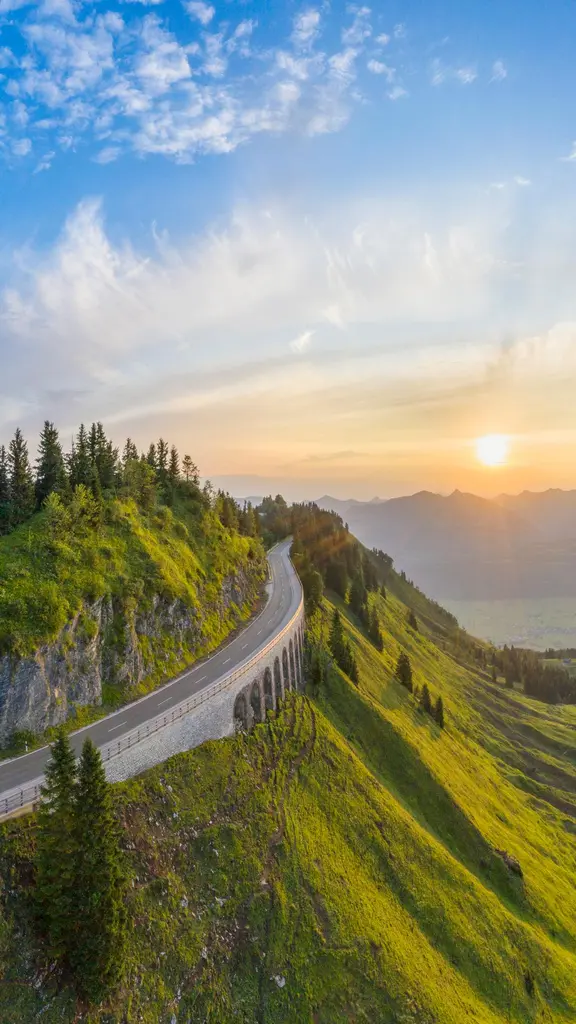 Ein Blick in die Alpenlandschaft